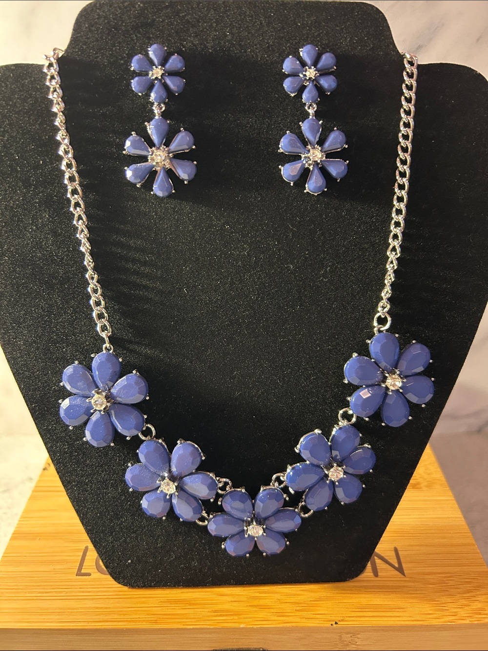 Paparazzi Purple Floral Statement Necklace and Earring Set